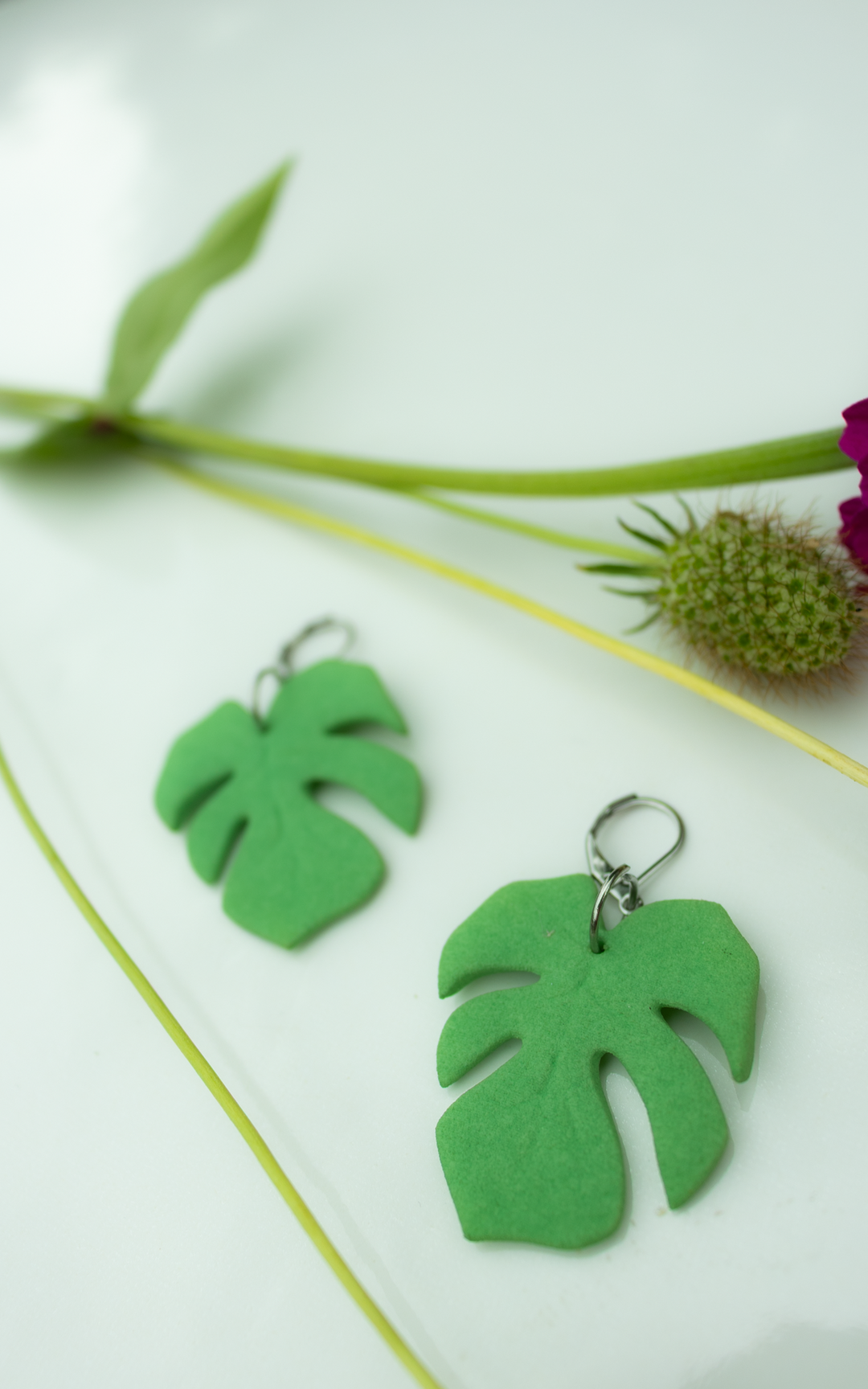 MAUI – Monstera Earrings