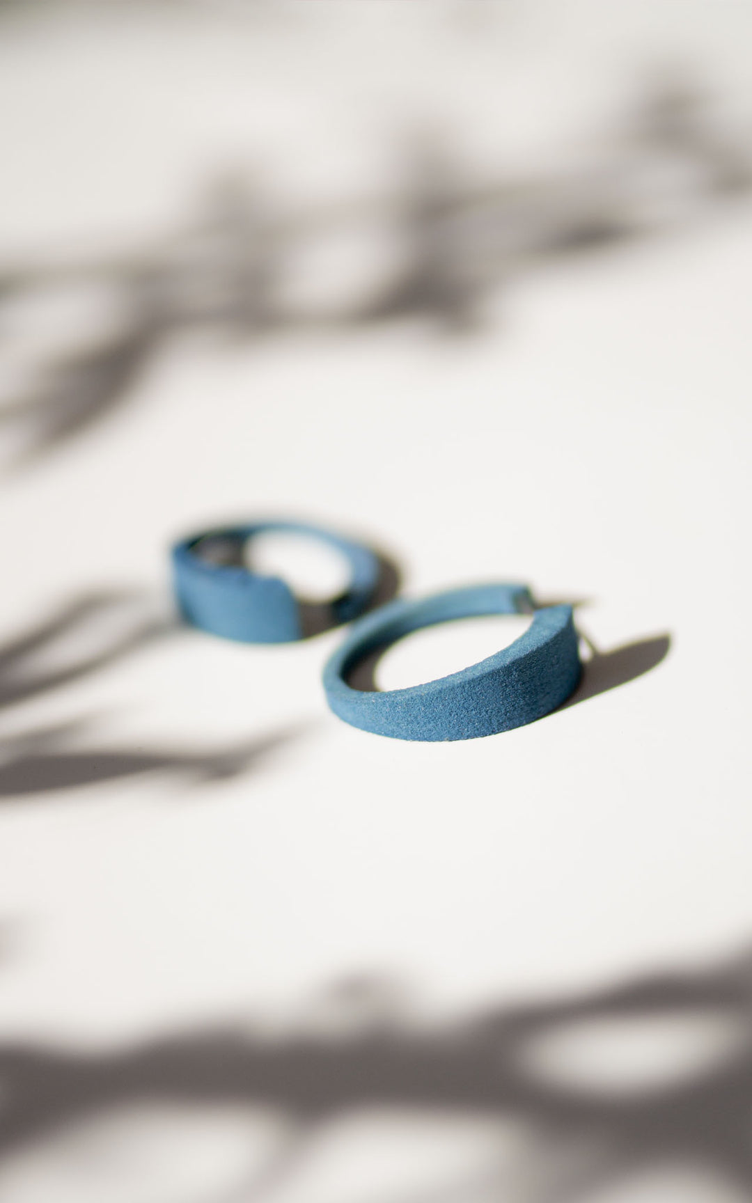 LITCHI C-shaped 3D earrings